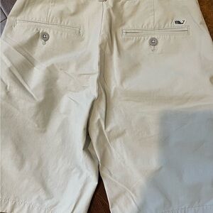 Vineyard Vines Boys ‘s Performance Golf  Shorts Gray